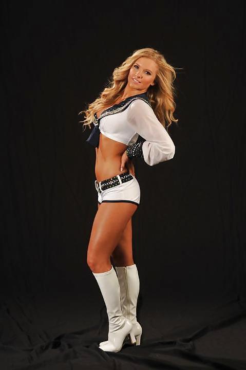 25P NFL Cheerleaders-Boots, boobs and butts