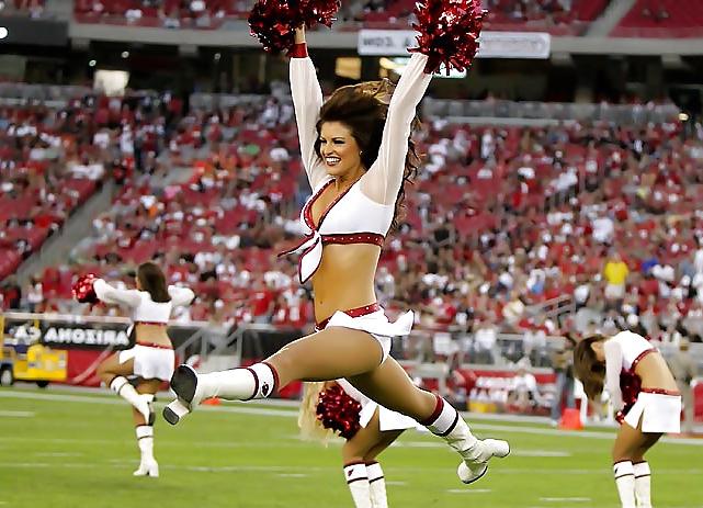 25P NFL Cheerleaders-Boots, boobs and butts