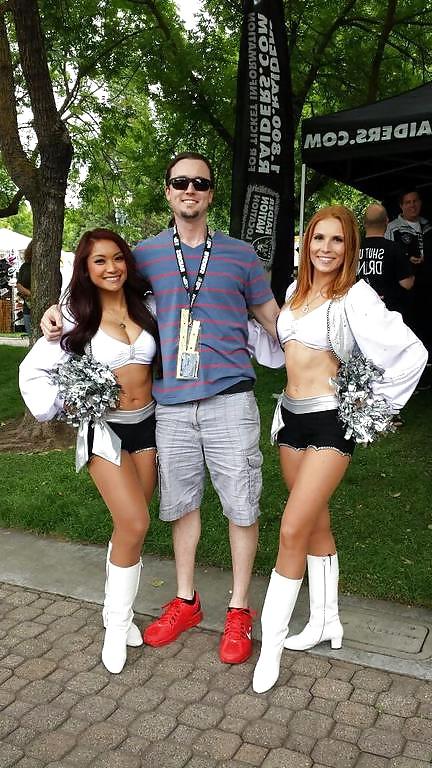 25P NFL Cheerleaders-Boots, boobs and butts