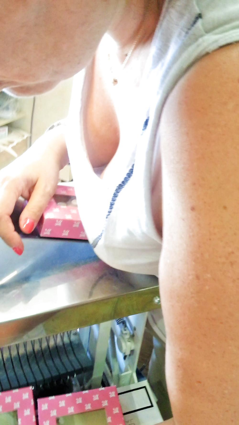 25P My boss face and upskirt