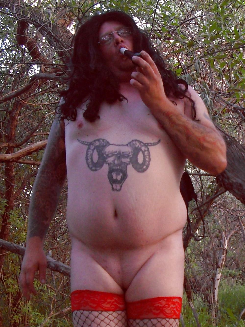 25P Mother Nature Meet Crossdresser & His Little Cock
