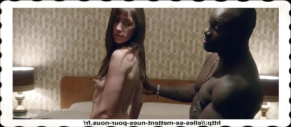 25P Charlotte Gainsbourg nue dans Nymphomaniaque 