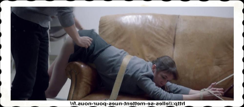 25P Charlotte Gainsbourg nue dans Nymphomaniaque 