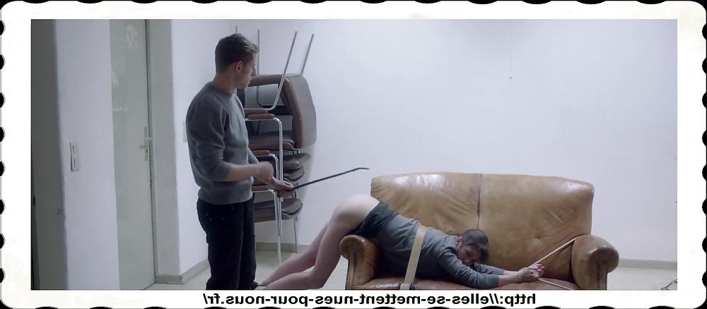 25P Charlotte Gainsbourg nue dans Nymphomaniaque 