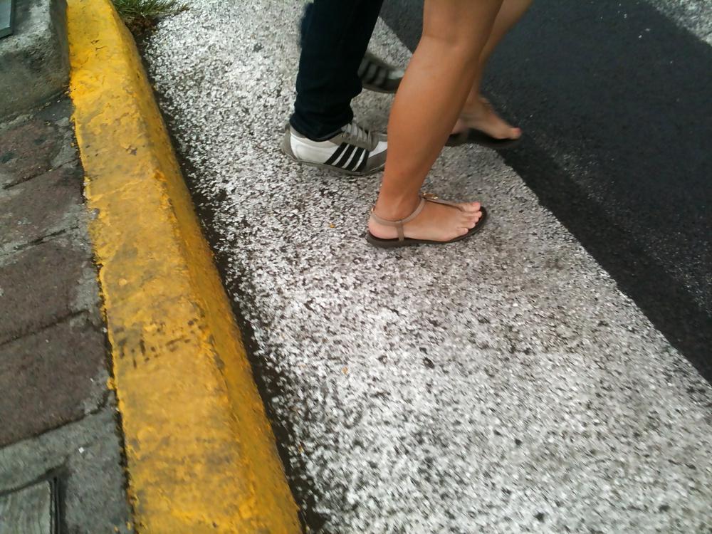 25P Feet on the street IV