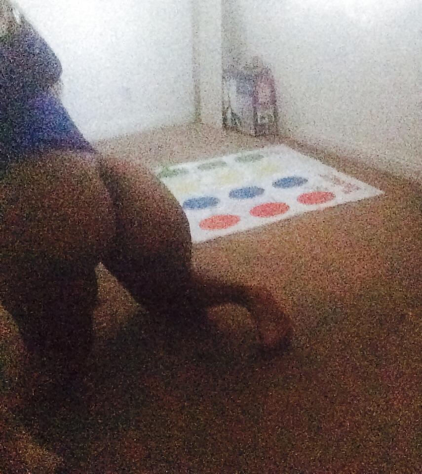 10P I love random huge thighs and booty