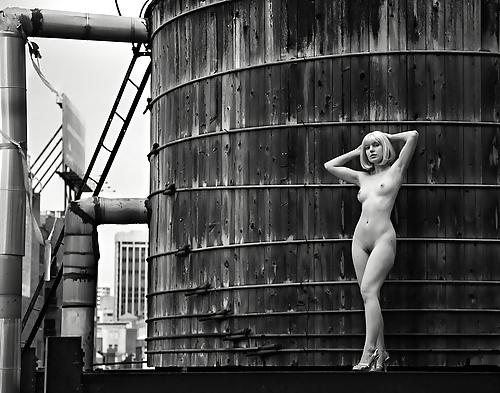 20P Erotic nudes in Black & White