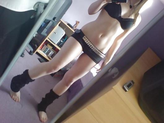 25P Emo-Chicks 3