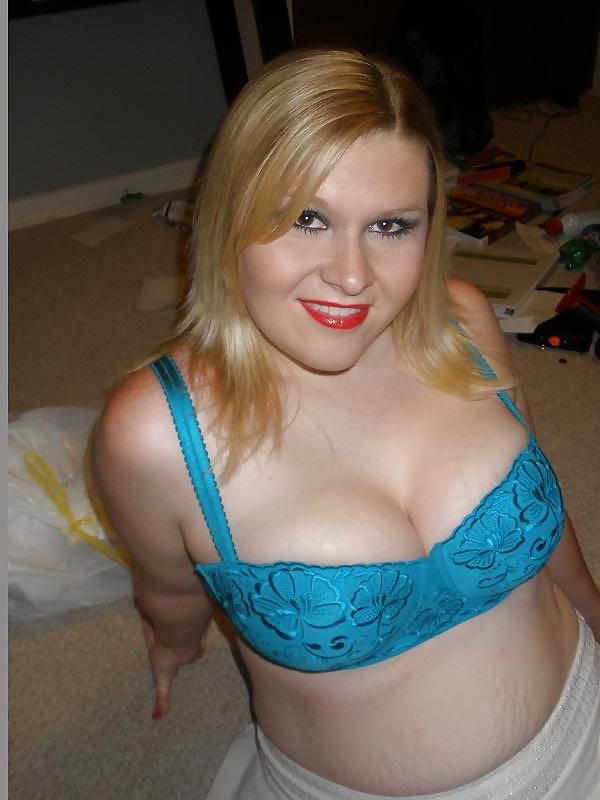 25P Andrea L. Sexy Smoking Swinger BBW