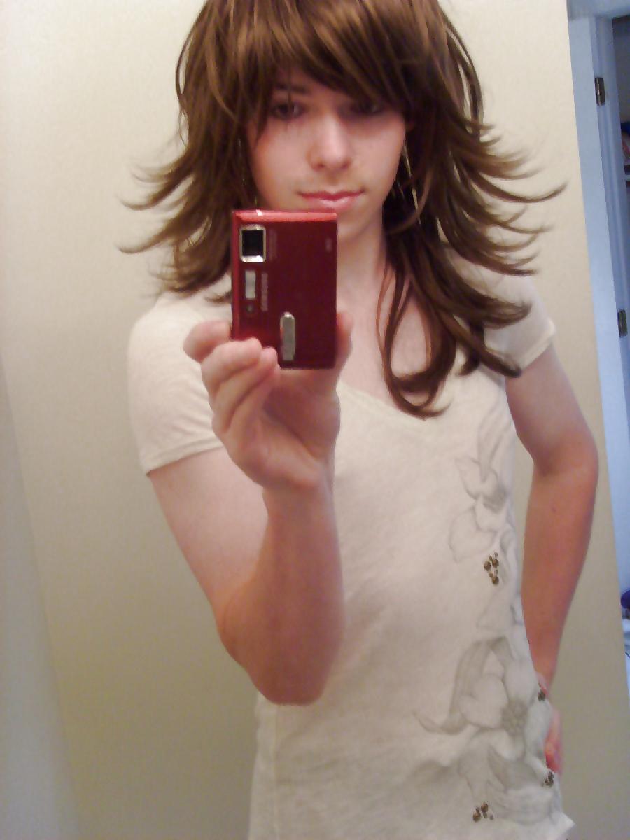 10P Sexy Young Crossdresser