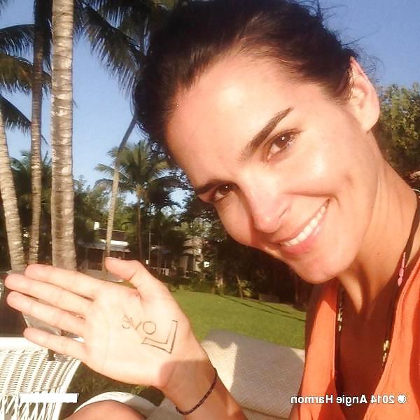 25P Angie Harmon mega collection 