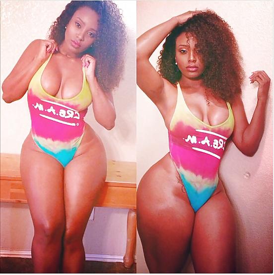 25P Thick booty model