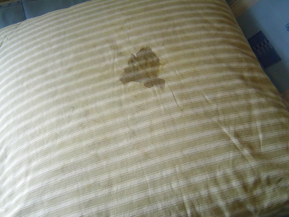 10P My feather pillow