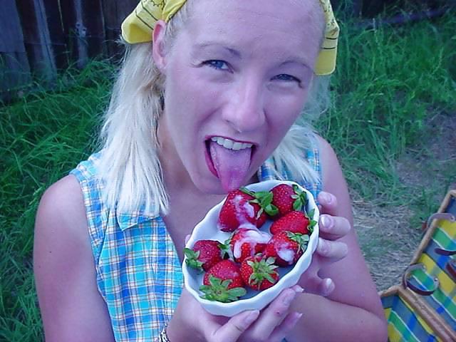 14P CUM EATER BABES