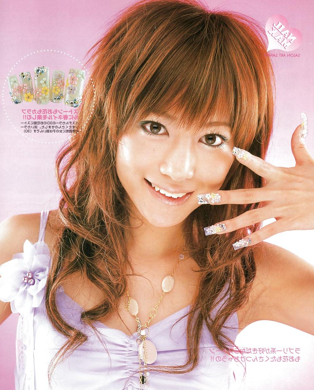 25P Sexy girls from Japanese mags Nail Max 2005 Spring