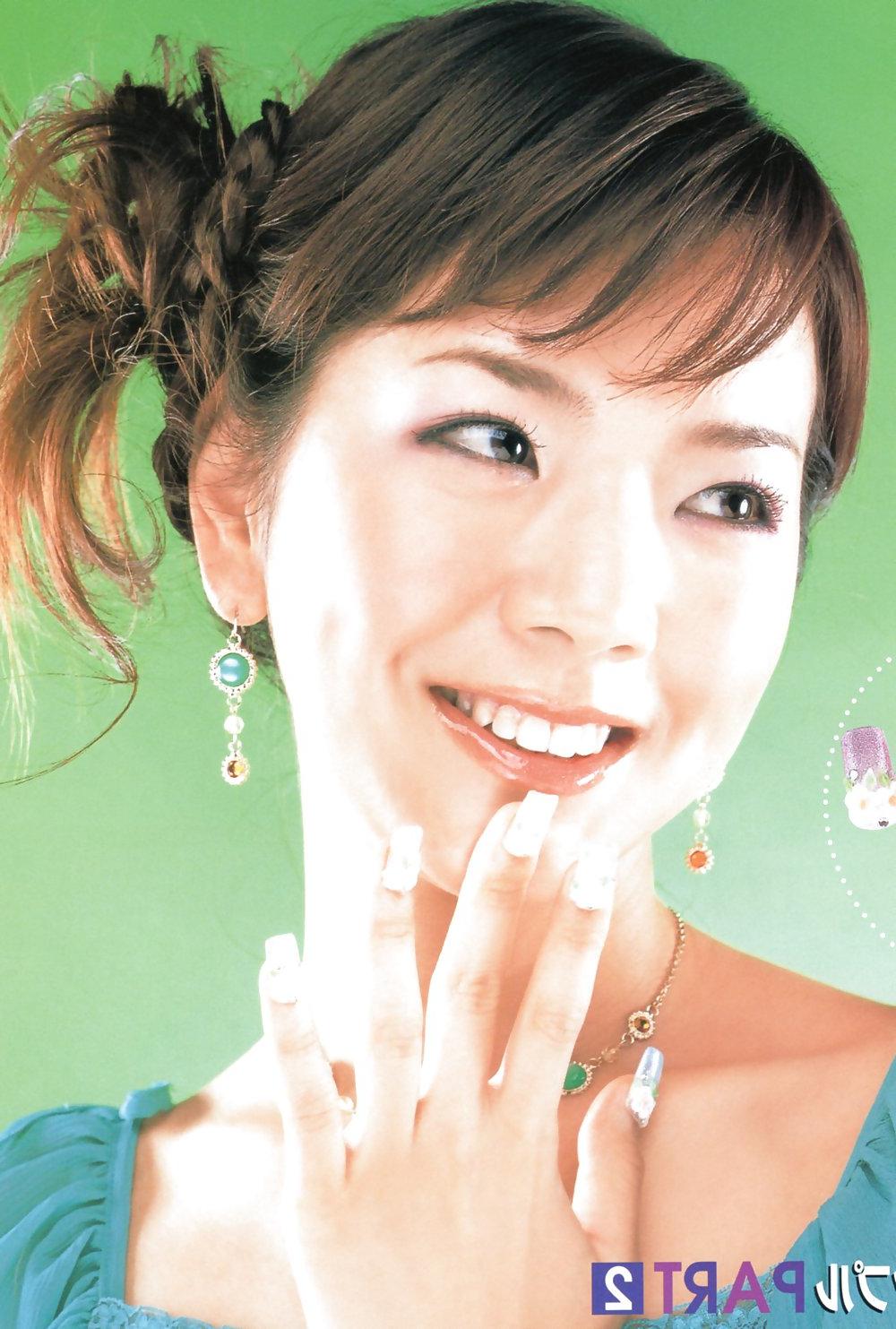 25P Sexy girls from Japanese mags Nail Max 2005 Spring