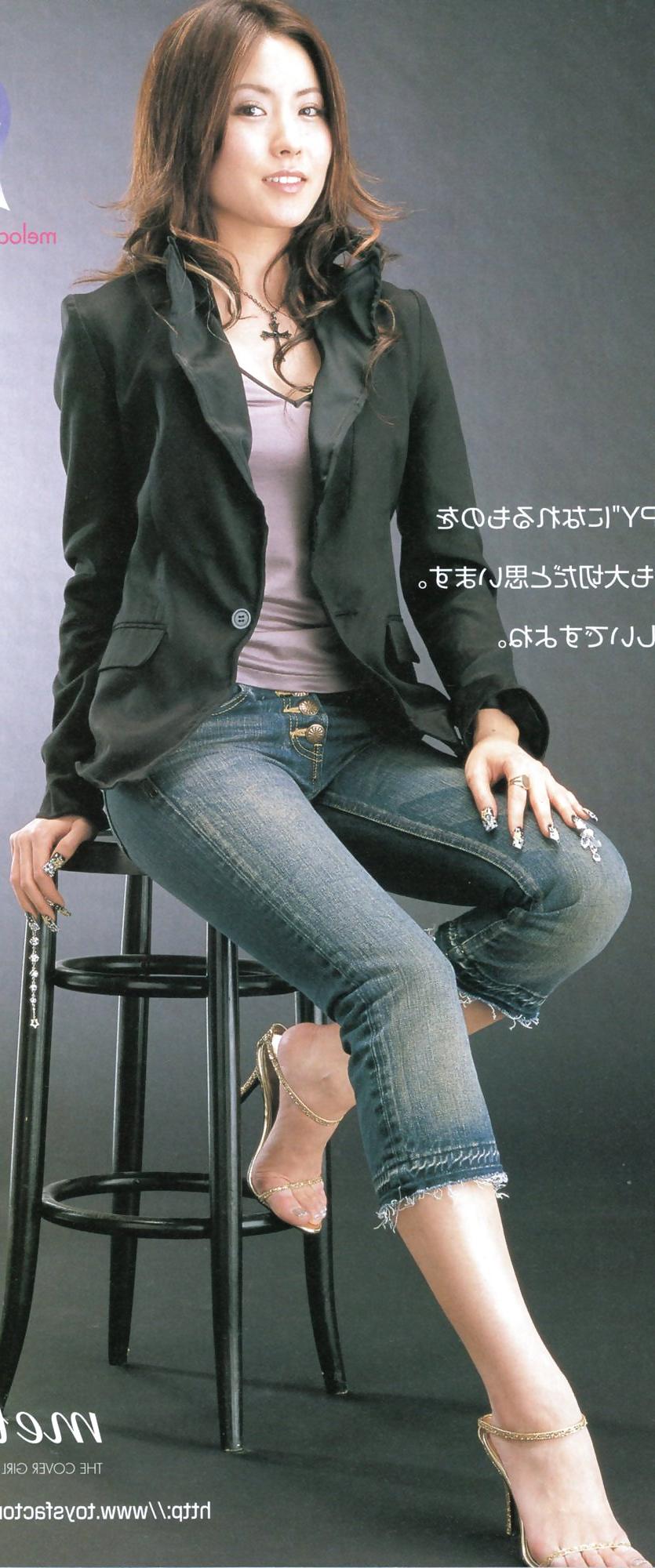 25P Sexy girls from Japanese mags Nail Max 2005 Spring
