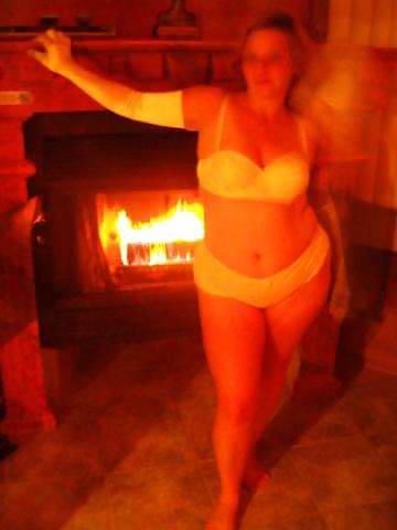 24P Sexy plump wife