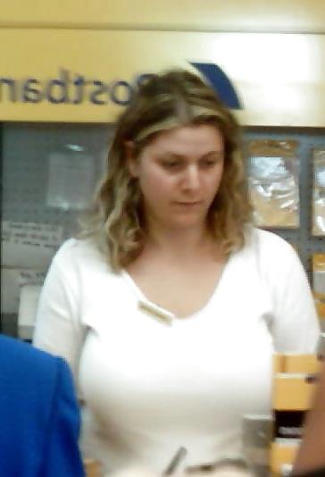 4P Candid Big Boobs at the Airport