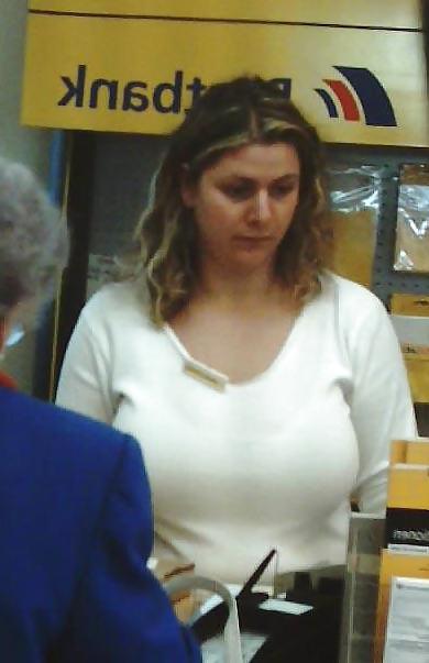 4P Candid Big Boobs at the Airport