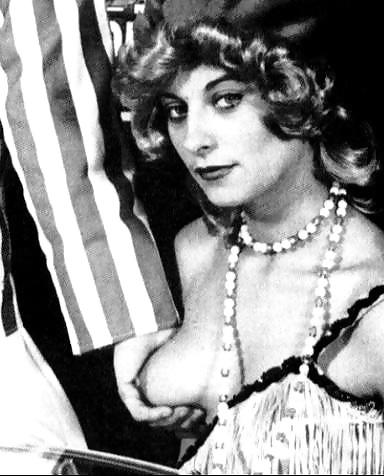 22P Kirstie Alley