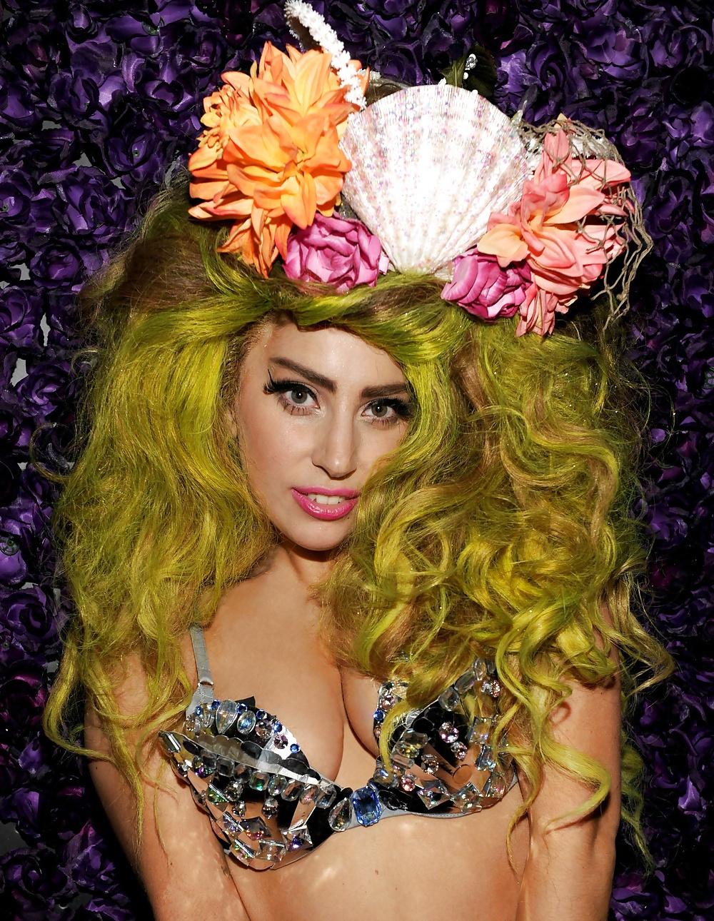 11P Lady GaGa V Mag 1 and Backstage Ballroom Roseland Hq (CCM)