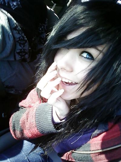 25P EMO Queen Bailey (NonNude)