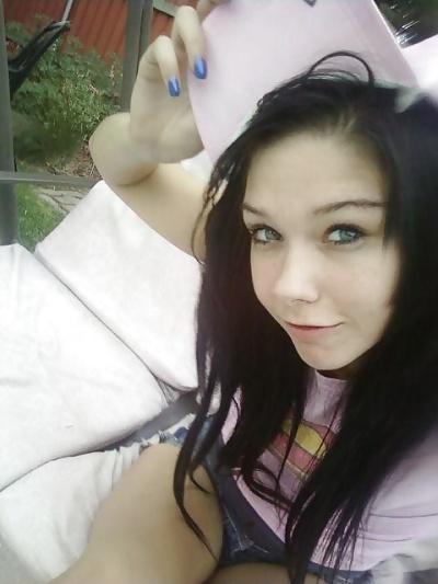 25P EMO Queen Bailey (NonNude)