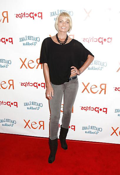 25P Jaime Pressly mega collection