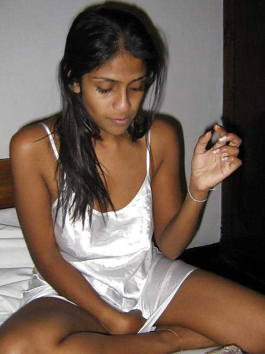 15P Sri lanka gon badu hot collection