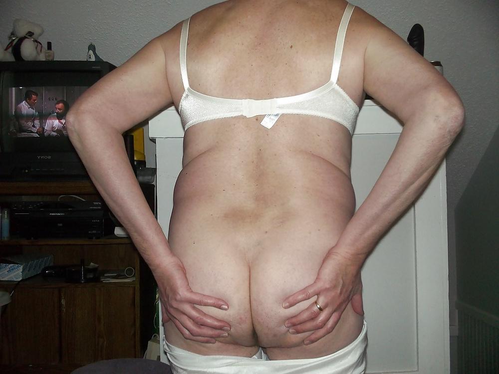 11P Showing my pig pussy for Master Big Popa