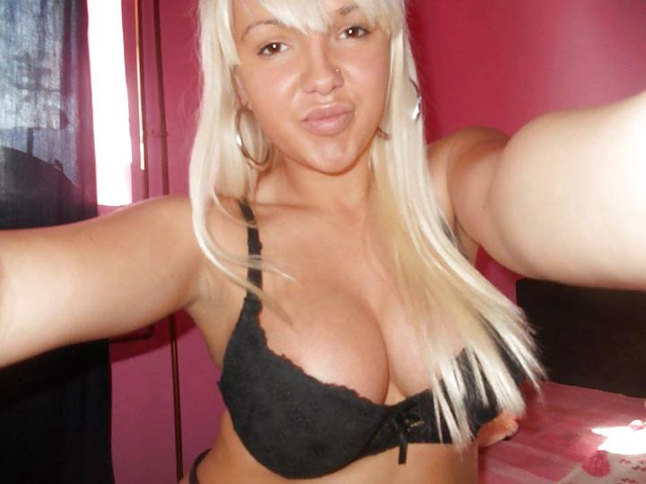 25P Andjela Belgrade big Boobs