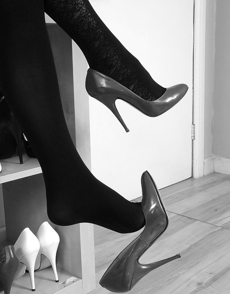 25P Black and White Erotic 007
