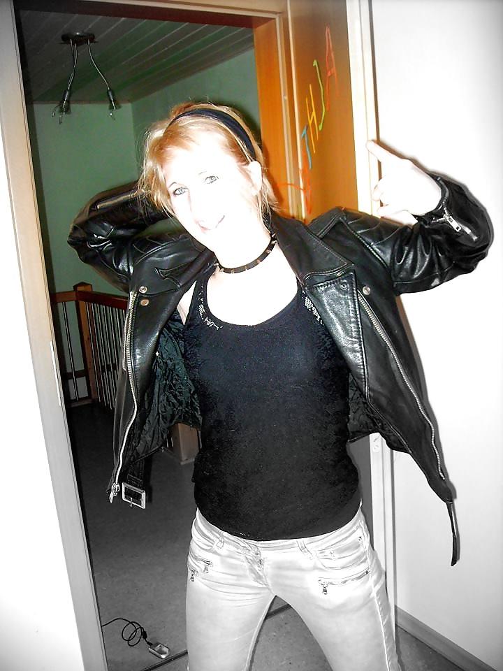 12P German Annika