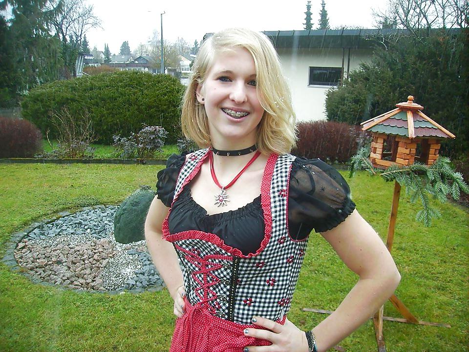 12P German Annika