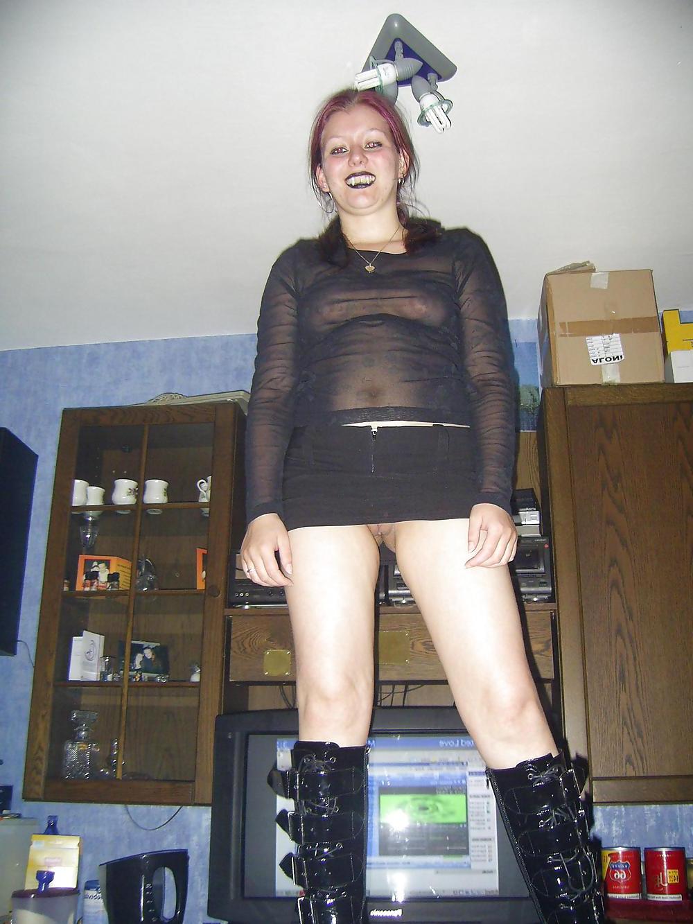 22P EMO HOTTIE