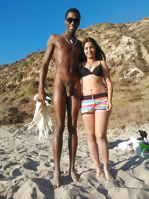 25P Exhibitionist and babes in public