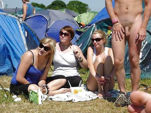 25P Exhibitionist and babes in public