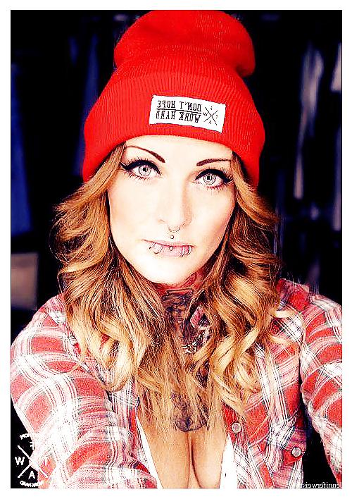 24P Jennifer Rostock