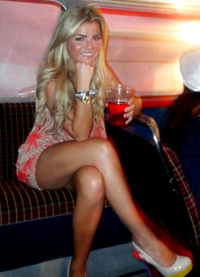 5P Scottish Blonde Facebook Girl 