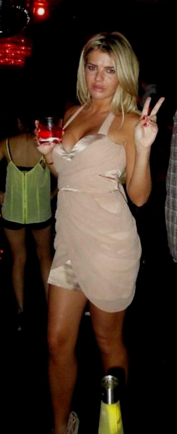 5P Scottish Blonde Facebook Girl 