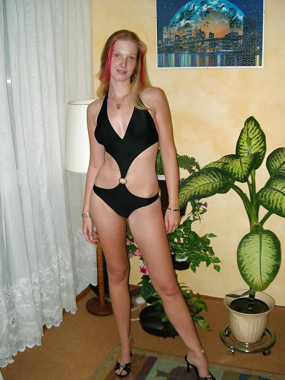 25P HOT GERMAN GIRL CORINNE