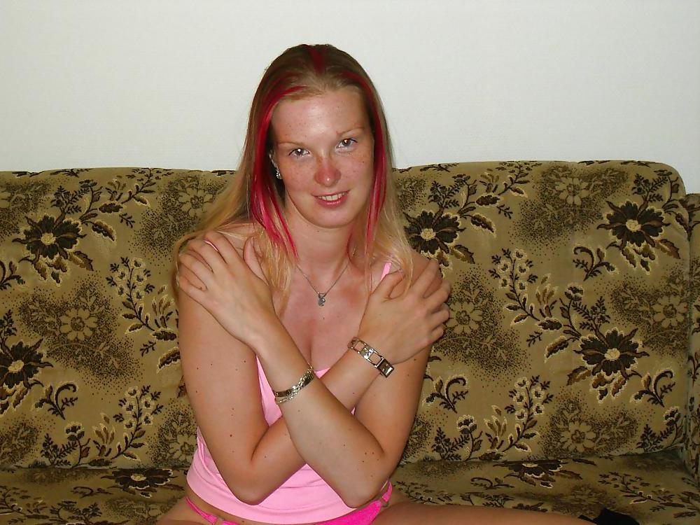 25P HOT GERMAN GIRL CORINNE