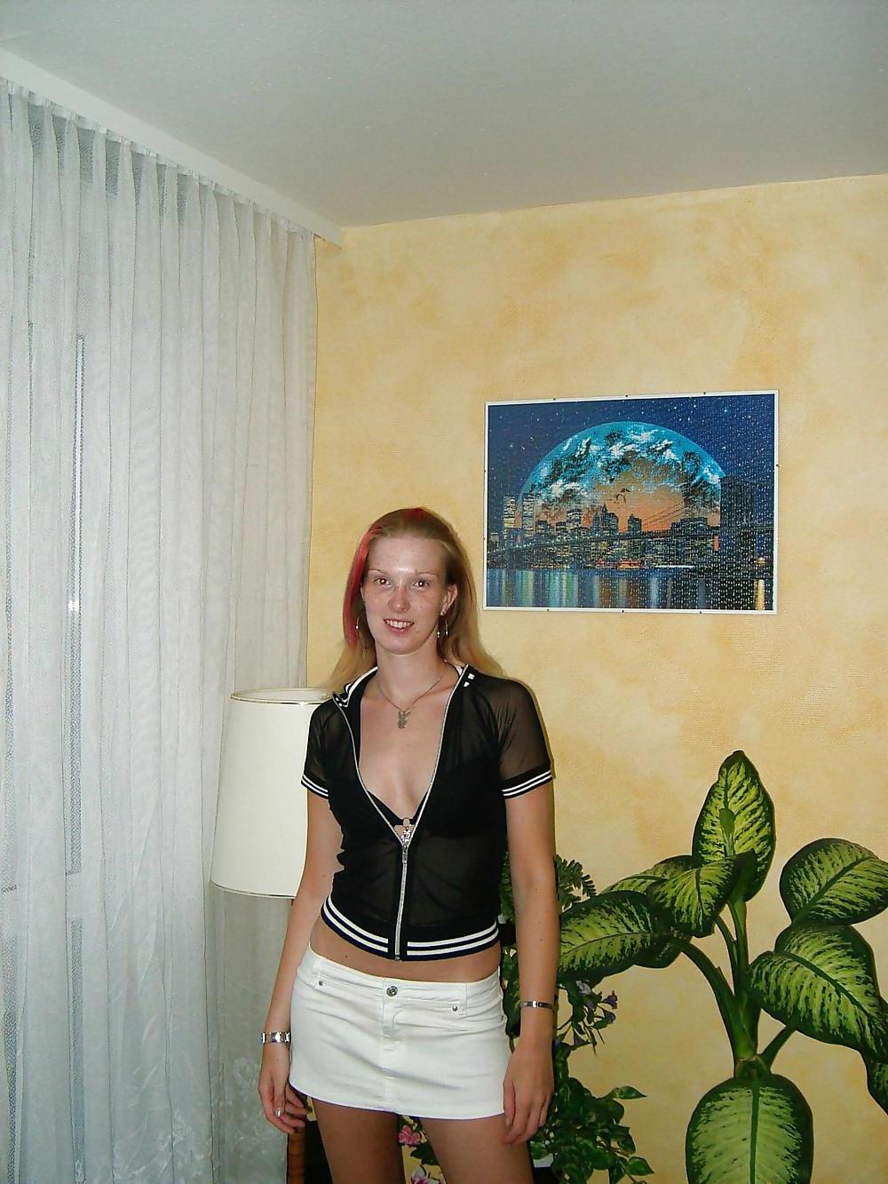 25P HOT GERMAN GIRL CORINNE