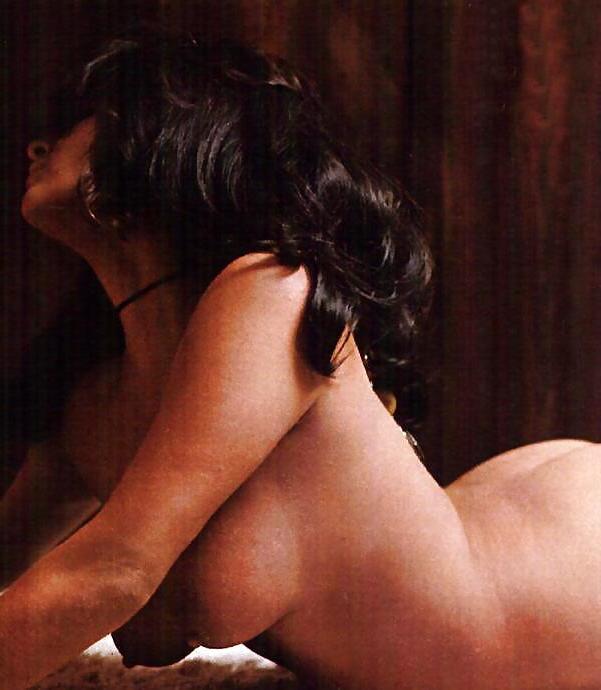 6P Lainie Kazan 1970 PlayBoy Photo's
