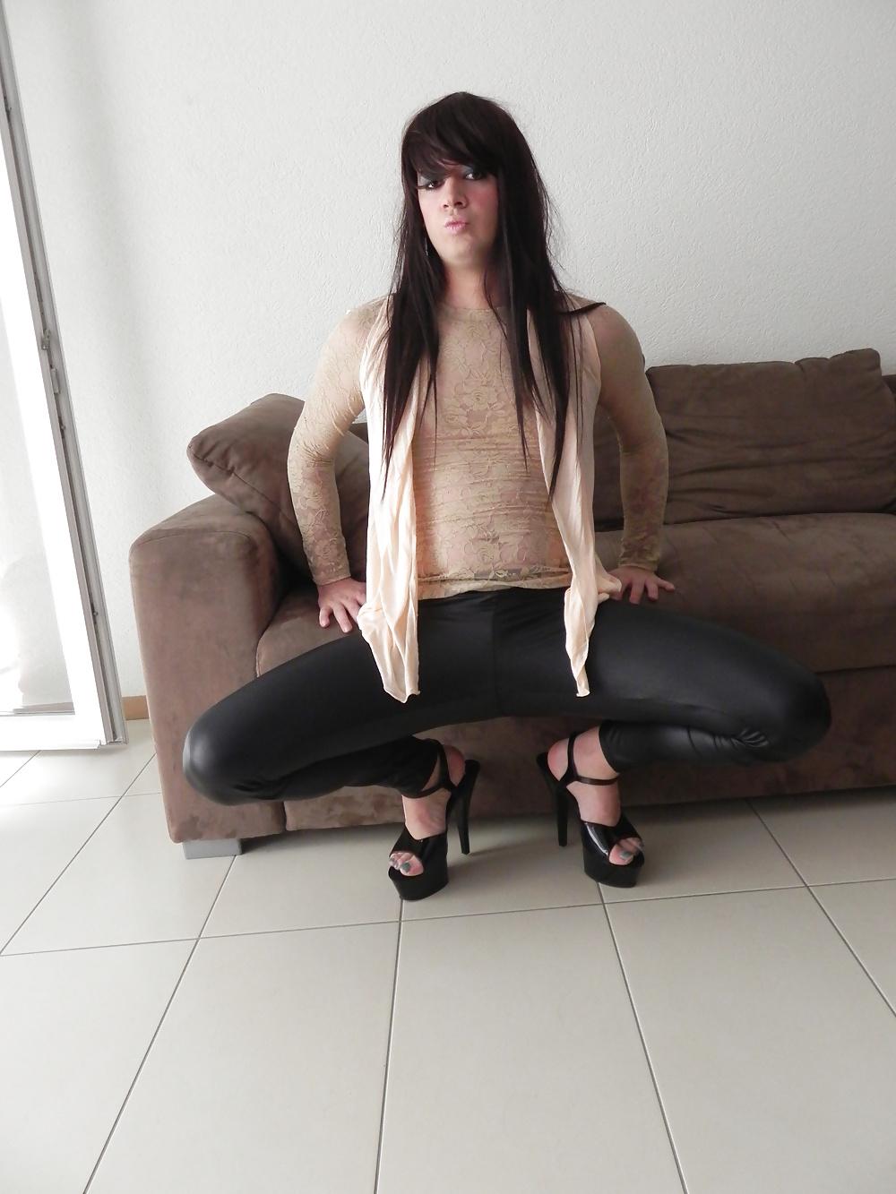 25P Manon sissy crossdresser