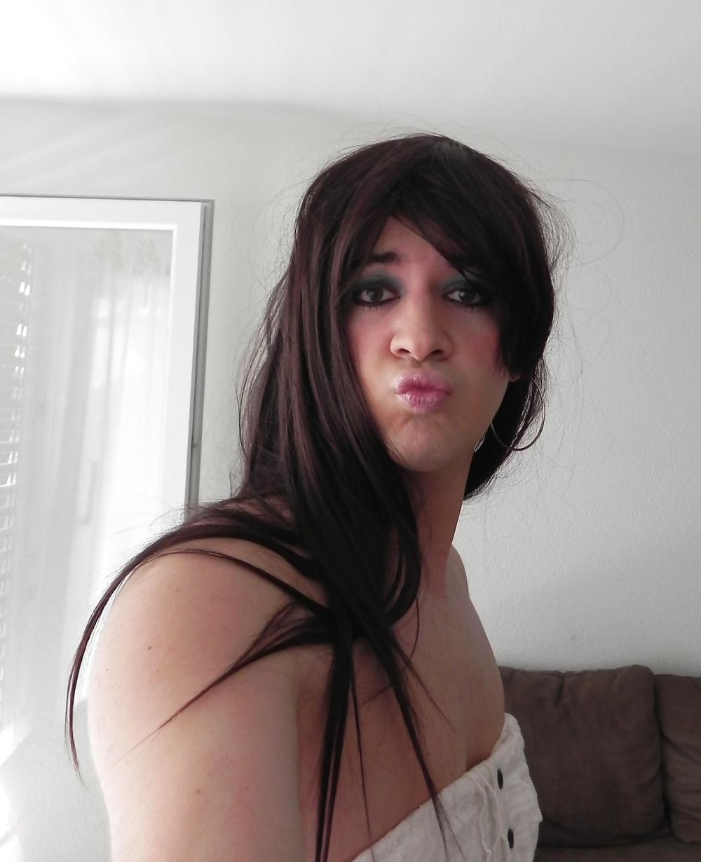 25P Manon sissy crossdresser