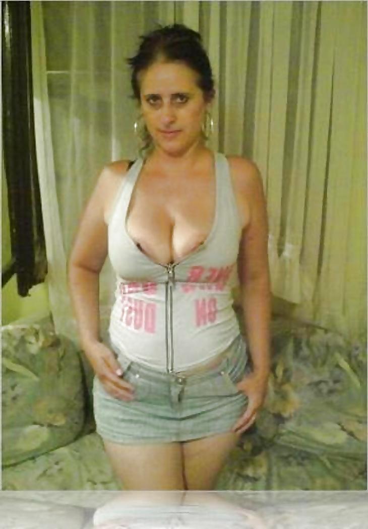 5P Croatian mature cunt