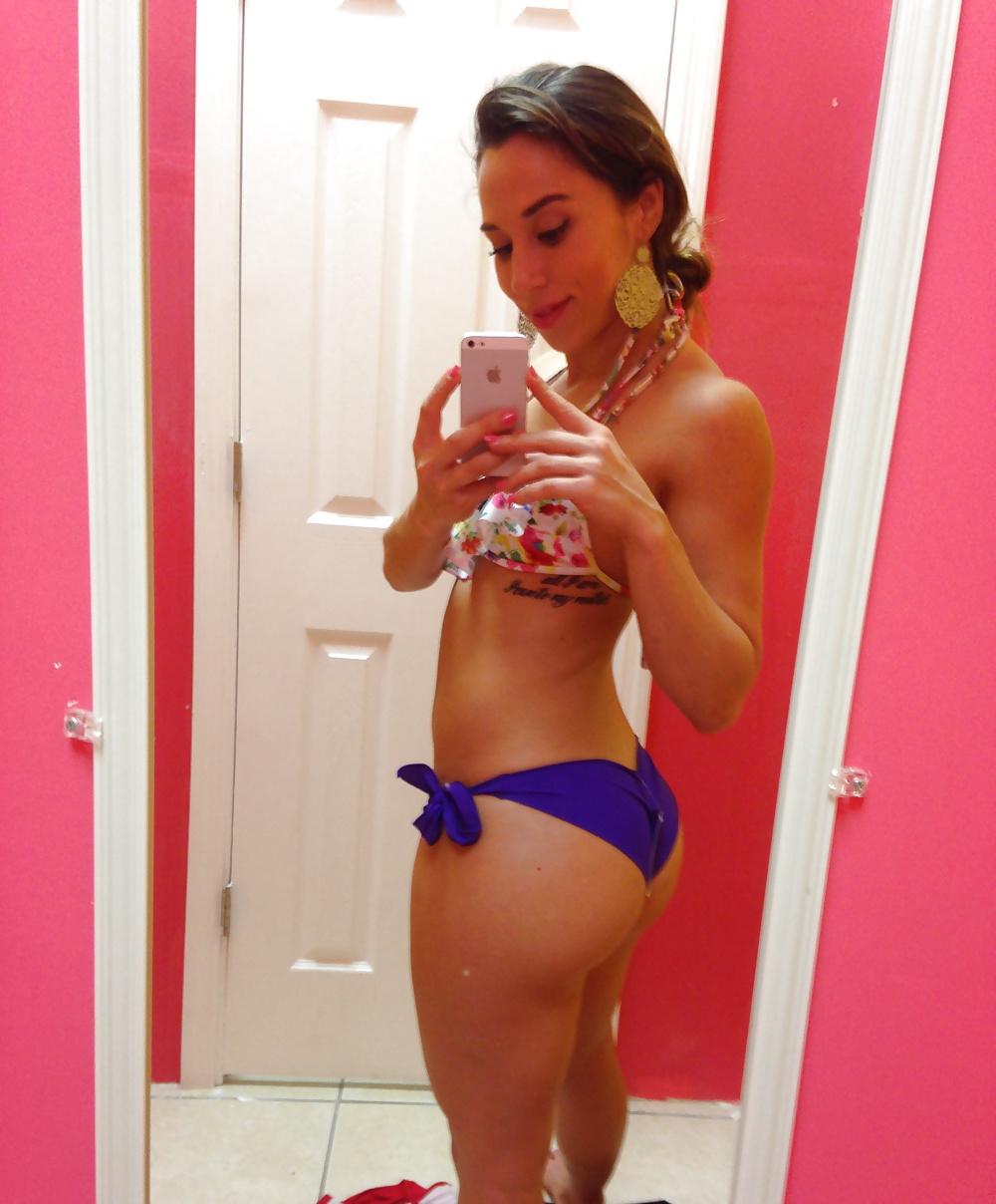 25P Big booty mom?