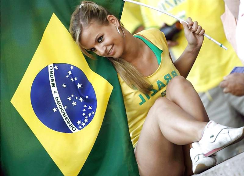 25P 2014 FIFA World Cup Brazil (Beauties) 3